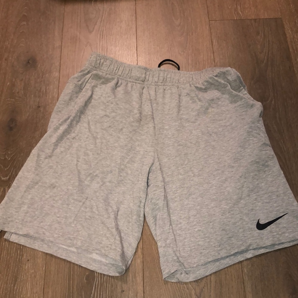 Nike Dri-Fit Shorts Medium